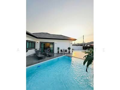 ขาย - เปิดตัวสวรรค์: พูลวิลล่าในฝันของคุณในพัทยา, ชลบุรี