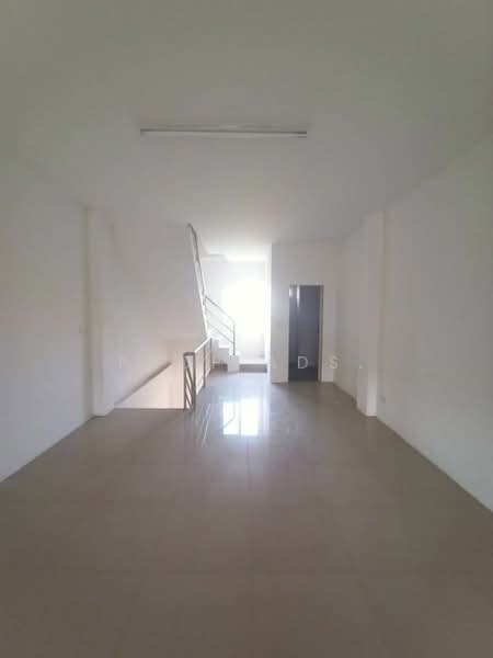 ให้เช่าหรือขายอาคารพาณิชย์ 4 ชั้น โครงการทรัพย์รุ่งเรือง ติดถนนพระราม 2 กม. 36+800 ตำบลบางกระเจ้า, Samut Sakhon, Bang Krachao, Muang Samut Sakhon, Samut Sakhon, , 76 sqm, Shophouse For Rent, by Jutanon Komoottanaruk, 11906266 - DDproperty.com