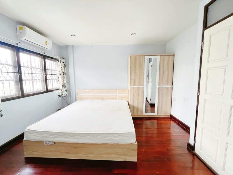 ทาว์นเฮ้าส์ 2 ชั้น ให้เช่า ซอยลาดปลาเค้า 48 หมู่บ้านเสนาวิลล่า อยู่ตรงข้ามตลาดบัว, กรุงเทพ, จรเข้บัว, ลาดพร้าว, กรุงเทพ, 100 ตร.ม., ทาวน์เฮ้าส์ ให้เช่า, โดย Pimpaka Faikham, 11906462 - DDproperty.com