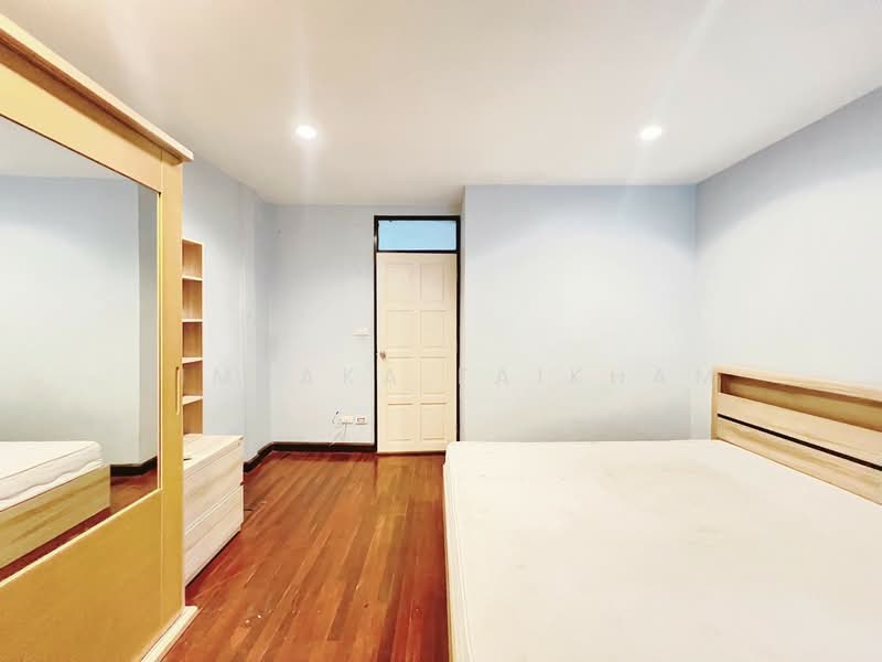 ทาว์นเฮ้าส์ 2 ชั้น ให้เช่า ซอยลาดปลาเค้า 48 หมู่บ้านเสนาวิลล่า อยู่ตรงข้ามตลาดบัว, กรุงเทพ, จรเข้บัว, ลาดพร้าว, กรุงเทพ, 100 ตร.ม., ทาวน์เฮ้าส์ ให้เช่า, โดย Pimpaka Faikham, 11906462 - DDproperty.com