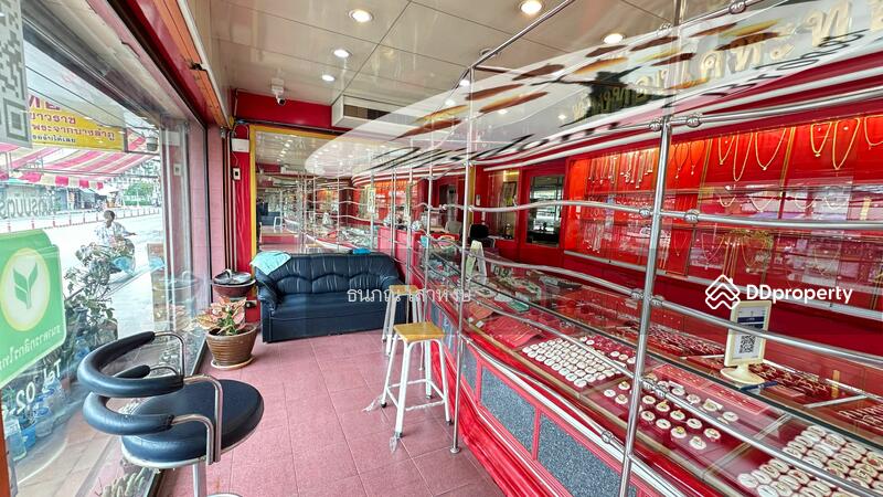 For Sale - ขายและให้เช่าอาคารพาณิชย์ 3 ชั้น 2 คูหาติดกัน เนื้อที่รวม 36 ตารางวา พื้นที่ใช้สอย 432 ตร.ม. ถนนเคหะ, Bangkok