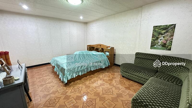 For Sale - ขายและให้เช่าอาคารพาณิชย์ 3 ชั้น 2 คูหาติดกัน เนื้อที่รวม 36 ตารางวา พื้นที่ใช้สอย 432 ตร.ม. ถนนเคหะ, Bangkok