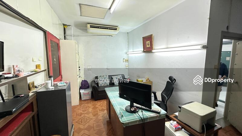 For Sale - ขายและให้เช่าอาคารพาณิชย์ 3 ชั้น 2 คูหาติดกัน เนื้อที่รวม 36 ตารางวา พื้นที่ใช้สอย 432 ตร.ม. ถนนเคหะ, Bangkok