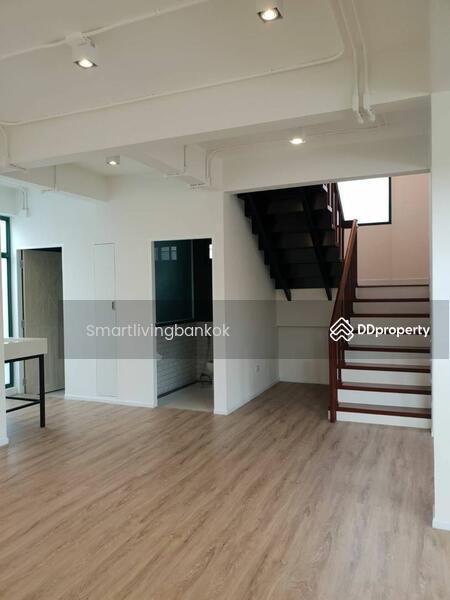 For Sale - House Sukhumvit Onnut Phrakhanong 4 bedrooms 100sq.wa., Bangkok