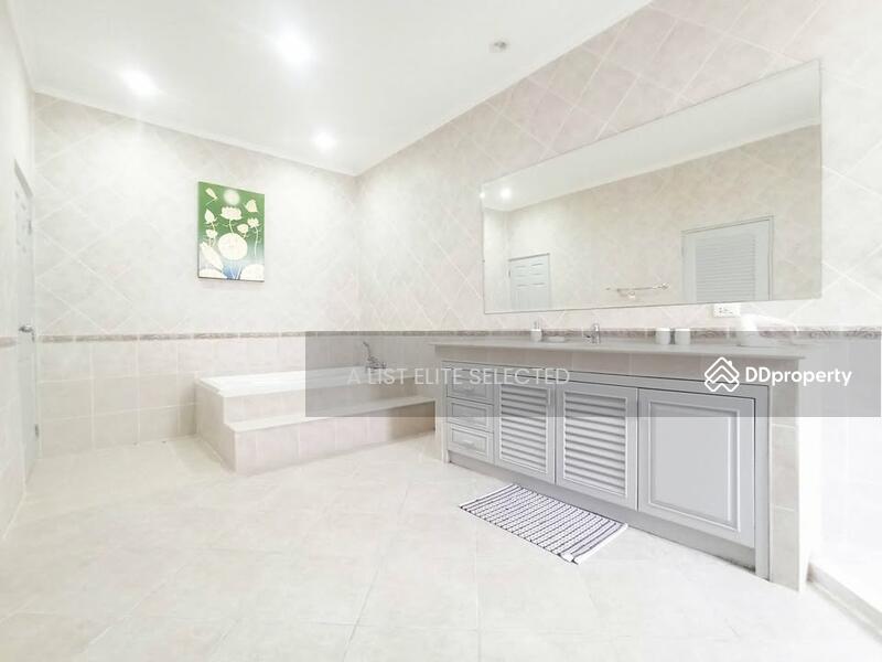 For Sale - New Pool Villa near the Beach - Pattaya, Chon Buri