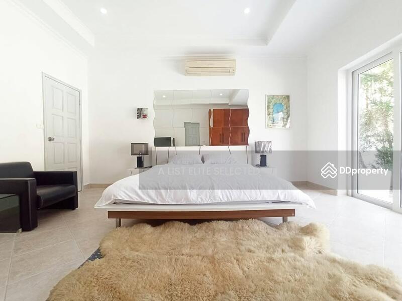 For Sale - New Pool Villa near the Beach - Pattaya, Chon Buri