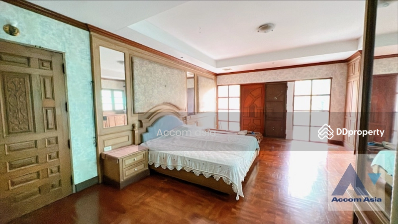 ให้เช่า - 4 BR-House in Bangkok, กรุงเทพ