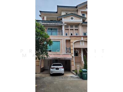 ขาย - Lat Phrao, กรุงเทพ