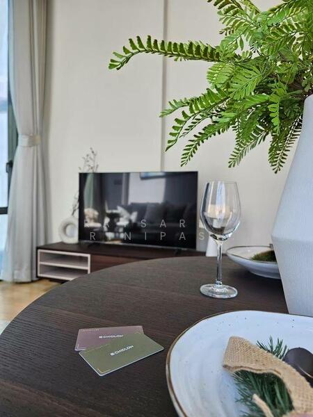 28 Chidlom, Bangkok, 28 Chit Lom Alley, Lumphini, Pathum Wan, Bangkok, 1 Bedroom, 51 sqm, Condo For Rent, by Ratsarin Sirinipaspong, 11909107 - DDproperty.com