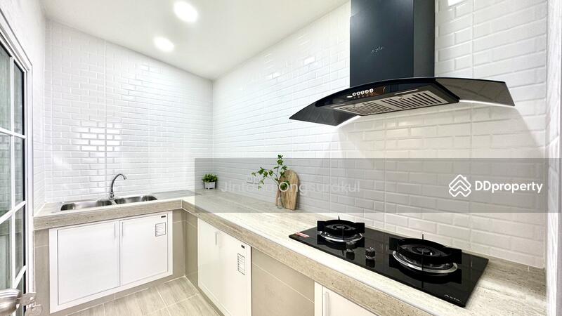 For Sale - Baan Fah Piyarom Pruekwana, Pathum Thani