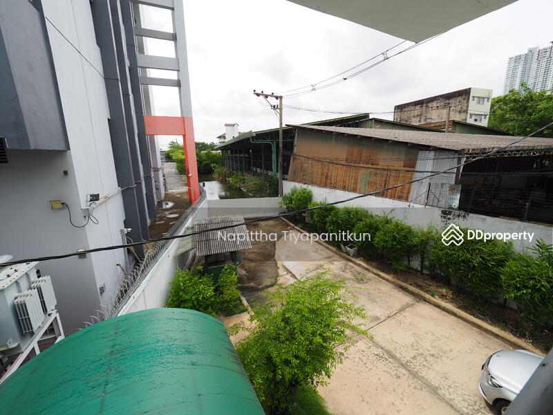 For Rent - 100 SQW. land with 2-storey building 80 sqm, located on main Rama 3 Road – highly visible, Bangkok