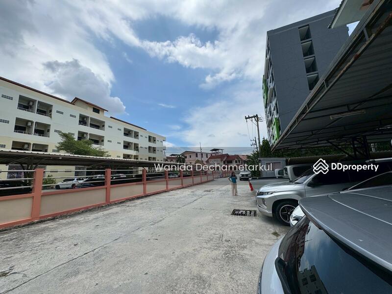 For Sale - Apartment for Sale Near Amata Nakorn Industrial Estate Fully occupied year-round price 32 mb!!, Chon Buri