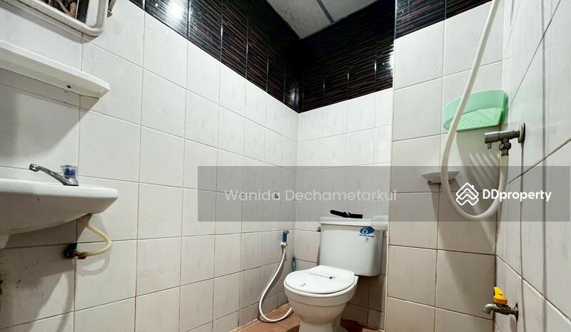 For Sale - Apartment for Sale Near Amata Nakorn Industrial Estate Fully occupied year-round price 32 mb!!, Chon Buri