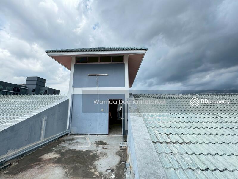 For Sale - Apartment for Sale Near Amata Nakorn Industrial Estate Fully occupied year-round price 32 mb!!, Chon Buri