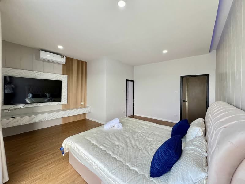 Luxury Pool Villa near Jomtien Beach, , 4 Bedrooms, 472 sqm, Villa For Sale, by A LIST ELITE SELECTED, 11910556 - DDproperty.com