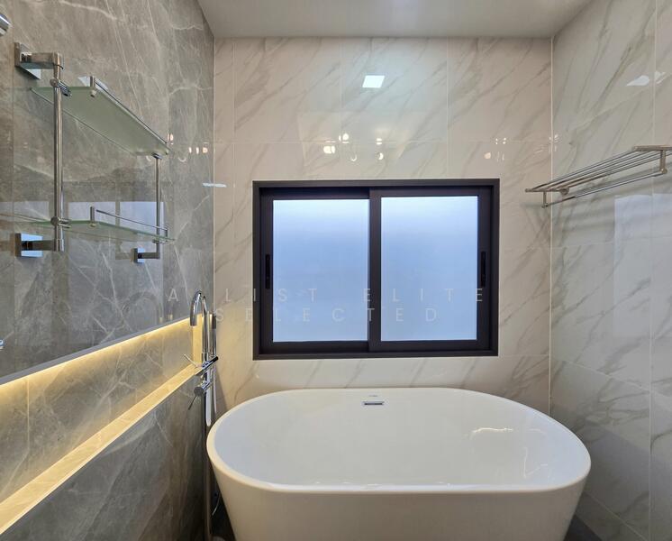 Modern Classic Pool Villa in Pattaya - Your Dream Home Awaits!, Chon Buri (Pattaya), Nong Pru, Bang Lamung (Pattaya), Chon Buri (Pattaya), 4 Bedrooms, 308 sqm, Villa For Sale, by A LIST ELITE SELECTED, 11910730 - DDproperty.com