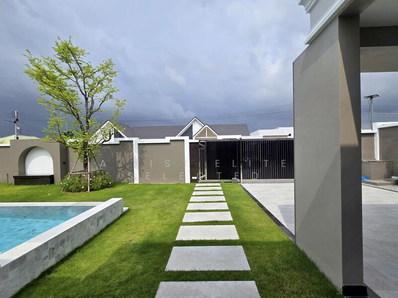 Modern Classic Pool Villa in Pattaya - Your Dream Home Awaits!, Chon Buri (Pattaya), Nong Pru, Bang Lamung (Pattaya), Chon Buri (Pattaya), 4 Bedrooms, 308 sqm, Villa For Sale, by A LIST ELITE SELECTED, 11910730 - DDproperty.com