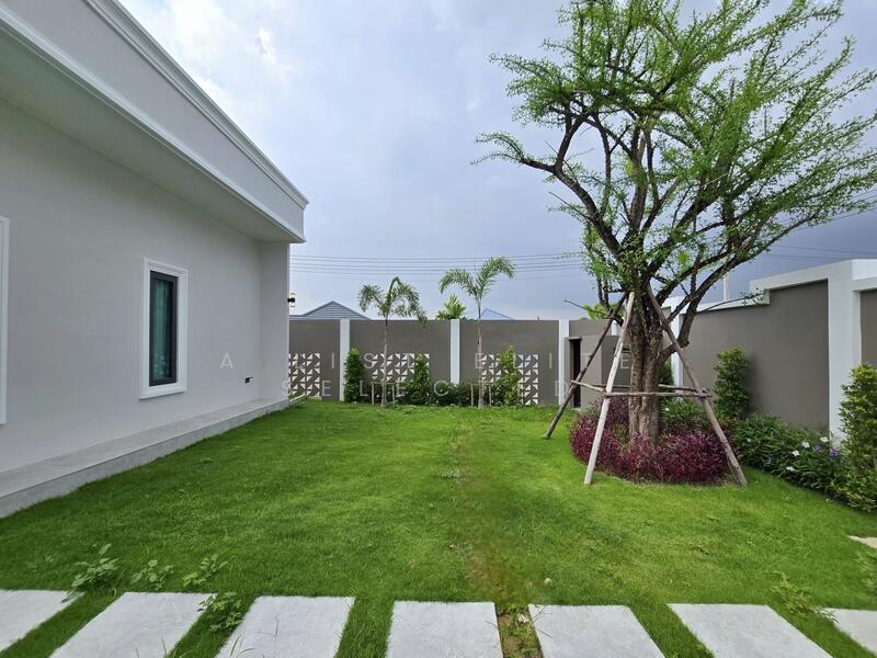 Modern Classic Pool Villa in Pattaya - Your Dream Home Awaits!, Chon Buri (Pattaya), Nong Pru, Bang Lamung (Pattaya), Chon Buri (Pattaya), 4 Bedrooms, 308 sqm, Villa For Sale, by A LIST ELITE SELECTED, 11910730 - DDproperty.com