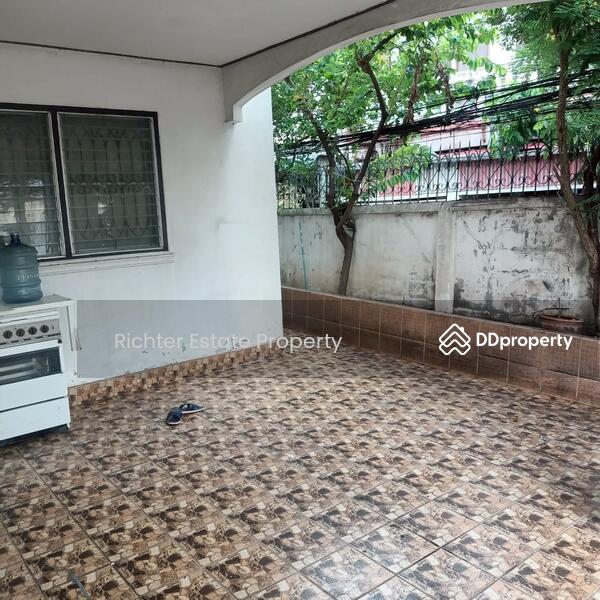 ขาย - ขายบ้านเดี่ยว 3 ชั้น ทำเลใจกลางเมือง! เนื้อที่ 35 ตร.วา ซอยรัชดา 3 (สถานทูตจีน) แยกซอยอยู่เจริญ 21, กรุงเทพ