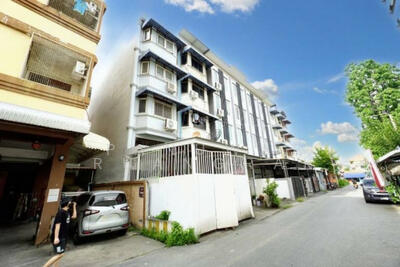 ขาย - โชคชัย 4 ซอย 70 พื้นที่, กรุงเทพ