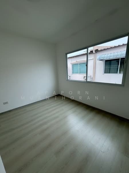 Indy Bangyai, Nonthaburi, Kanchanaphisek Road, Sao Thong Hin, Bang Yai, Nonthaburi, 2 Bedrooms, 81 sqm, Townhouse For Sale, by Apaporn Muanthorani, 11911643 - DDproperty.com