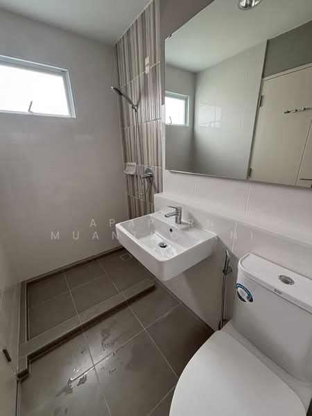 Indy Bangyai, Nonthaburi, Kanchanaphisek Road, Sao Thong Hin, Bang Yai, Nonthaburi, 2 Bedrooms, 81 sqm, Townhouse For Sale, by Apaporn Muanthorani, 11911643 - DDproperty.com