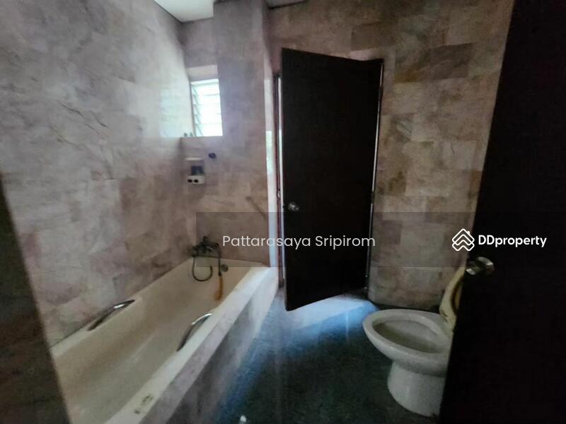For Sale - 5-Br Semi-detached House in Bang Krang, Nonthaburi