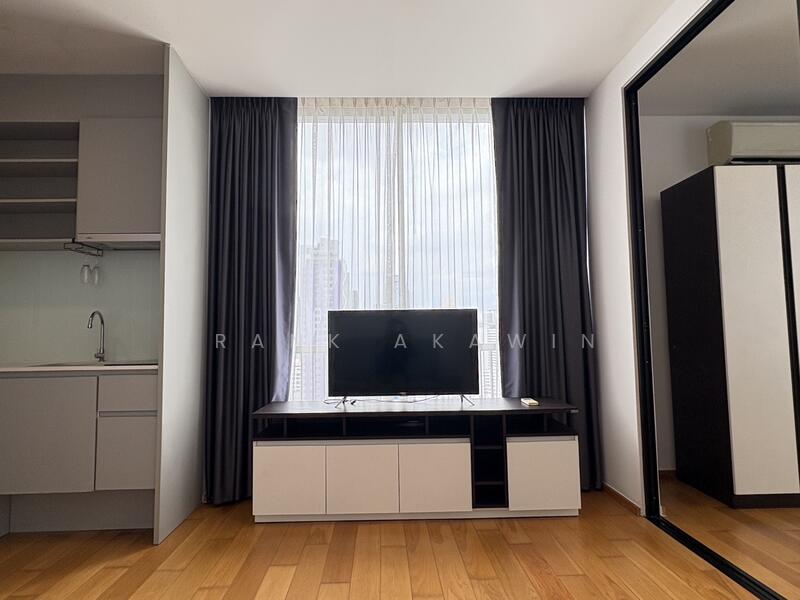 Noble Revo Silom : โนเบิล รีโว สีลม, กรุงเทพ, 88 ซอยสุรศักดิ์ ถนนสุรสักดิ์ แขวงสีลม เขตบางรัก จังหวัดกรุงเทพมหานคร, สีลม, บางรัก, กรุงเทพ, 35 ตร.ม., คอนโด ให้เช่า, โดย Frank Akawin, 11913666 - DDproperty.com