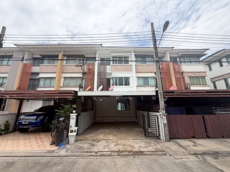 Town Plus Huamark : ทาวน์ พลัส หัวหมาก, กรุงเทพ, ถนนกรุงเทพกรีฑา, หัวหมาก, บางกะปิ, กรุงเทพ, 155 ตร.ม., ทาวน์เฮ้าส์ ขาย, โดย คุณจูน ทินาพร, 11914057 - DDproperty.com