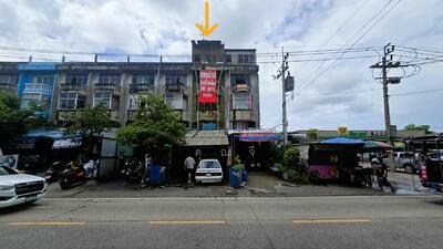 ขาย - อาคารพาณิชย์ ตึกแถว หอพัก 5 ชั้น ต่อเติมเต็มพื้นที่ เดิมเป็นหอพัก 20 ห้อง มีห้องน้ำในตัวทุกห้อง, กรุงเทพ