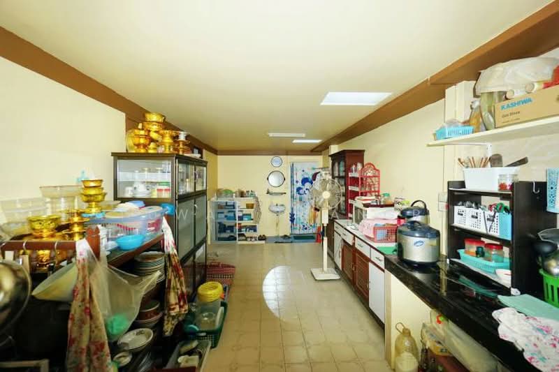 Phuthamonthon Sai 2, Bangkok, - พุทธมณฑลสาย 2, Bang Phai, Bang Khae, Bangkok, 7 Bedrooms, 200 sqm, Single Detached House For Sale, by Panuwat Ruangrak, 11915547 - DDproperty.com