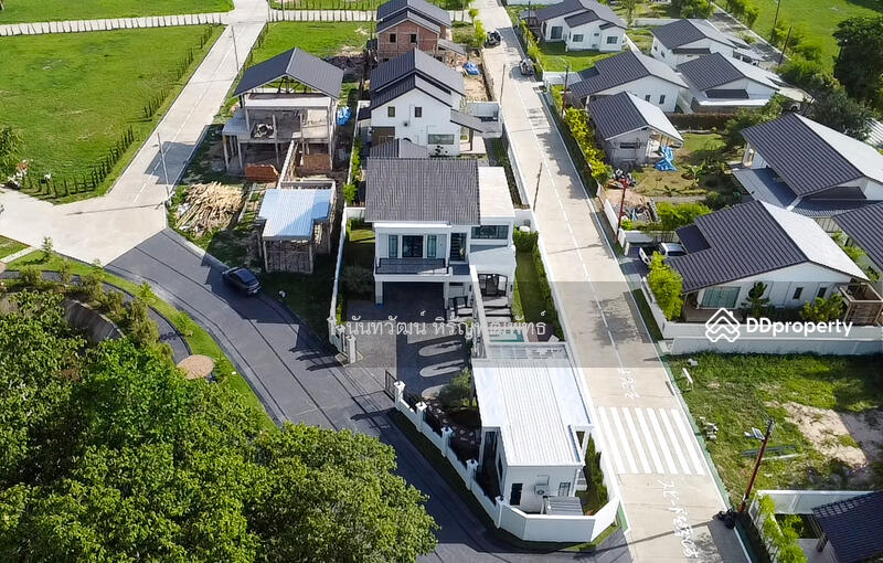 For Sale - Brand New Luxury European-Style 3 Bed Pool Villa in Doi Saket for Sale, Chiang Mai