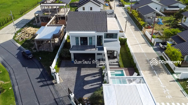 For Sale - Brand New Luxury European-Style 3 Bed Pool Villa in Doi Saket for Sale, Chiang Mai