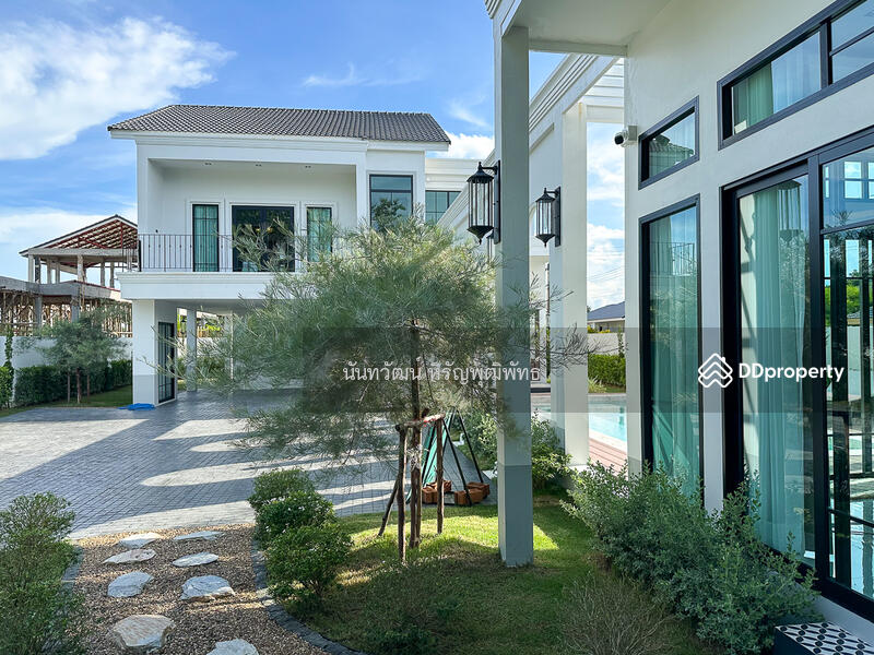For Sale - Brand New Luxury European-Style 3 Bed Pool Villa in Doi Saket for Sale, Chiang Mai