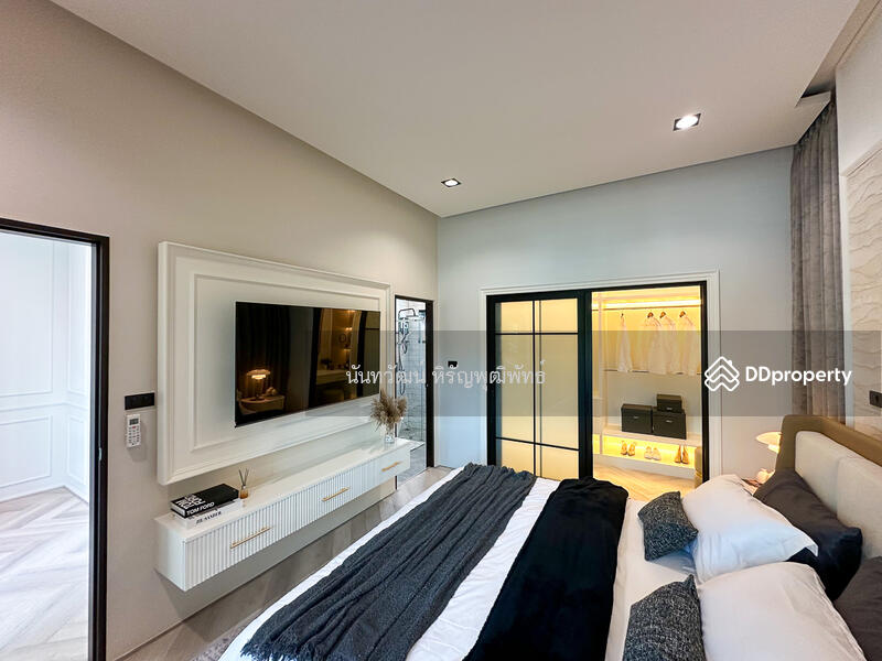For Sale - Brand New Luxury European-Style 3 Bed Pool Villa in Doi Saket for Sale, Chiang Mai
