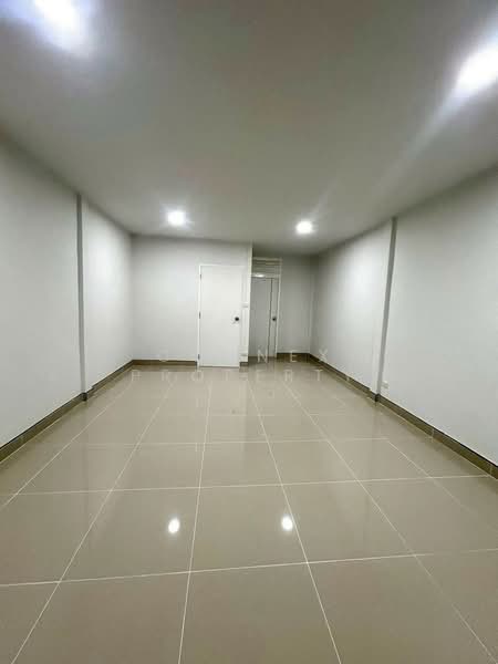 Piyawararom 1 Bang Bua Thong : ปิยวรารมย์ 1 บางบัวทอง, นนทบุรี, ซอย หมู่บ้านปิยวรารมย์, บางบัวทอง, บางบัวทอง, นนทบุรี, 120 ตร.ม., ทาวน์เฮ้าส์ ขาย, โดย Connex Property, 11916024 - DDproperty.com