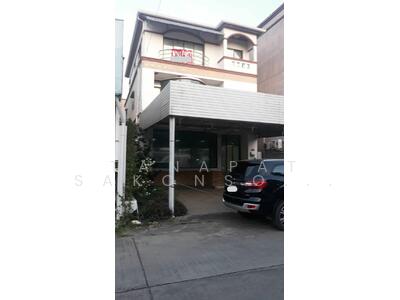 ขาย - Saen Saep, กรุงเทพ