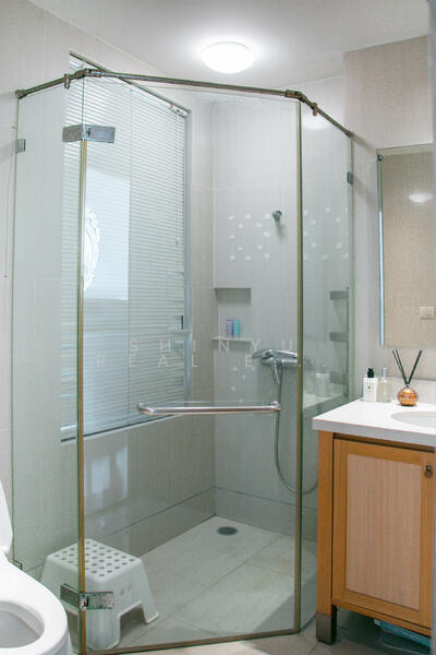 The Emporio Place, Bangkok, 93 Soi Sukhumvit 24, Sukhumvit Road, Khong Tan, Khlong Toei, Bangkok, 2 Bedrooms, 105 sqm, Condo For Sale, by Shinyu Real Estate, 11917039 - DDproperty.com