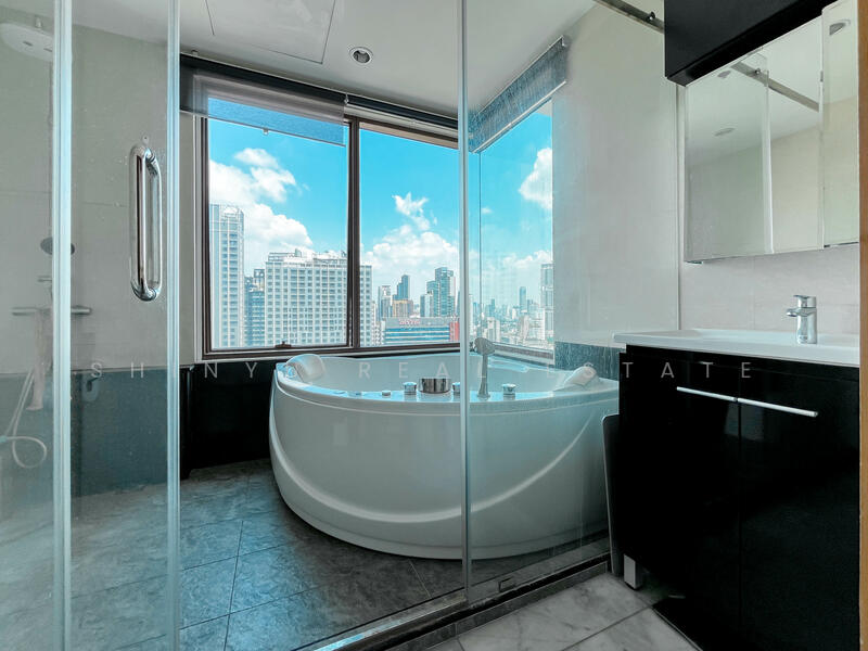 The Emporio Place : ดิ เอ็มโพริโอ เพลส, กรุงเทพ, 93 ซอยสุขุมวิท 24 ถนนสุุขุมวิท, คลองตัน, คลองเตย, กรุงเทพ, 105 ตร.ม., คอนโด ขาย, โดย Shinyu Real Estate, 11917039 - DDproperty.com