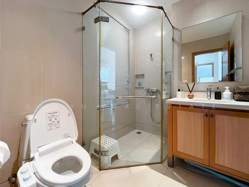 The Emporio Place, Bangkok, 93 Soi Sukhumvit 24, Sukhumvit Road, Khong Tan, Khlong Toei, Bangkok, 2 Bedrooms, 105 sqm, Condo For Sale, by Shinyu Real Estate, 11917039 - DDproperty.com