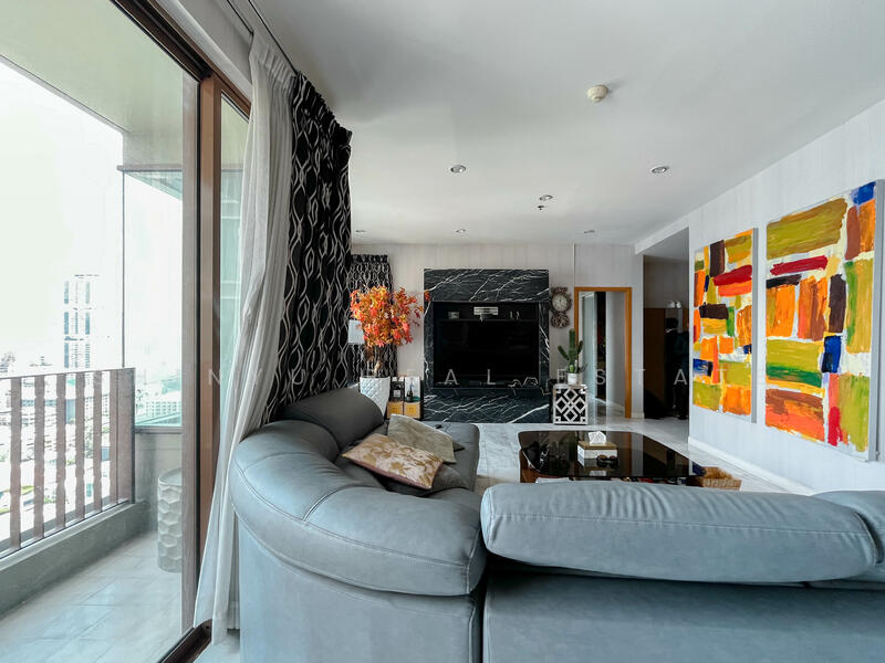 The Emporio Place, Bangkok, 93 Soi Sukhumvit 24, Sukhumvit Road, Khong Tan, Khlong Toei, Bangkok, 2 Bedrooms, 105 sqm, Condo For Sale, by Shinyu Real Estate, 11917039 - DDproperty.com