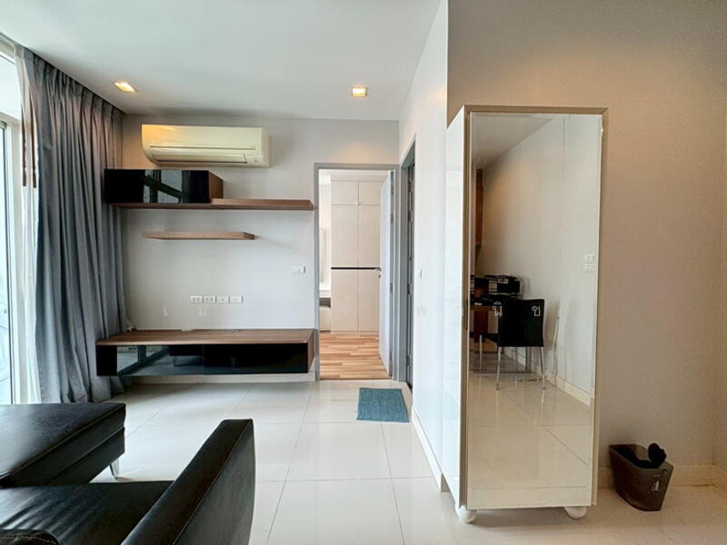 ห้องนั่งเล่น - Living Room