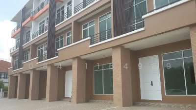 ขาย - Shophouse in Huai Khwang, Bangkok, กรุงเทพ