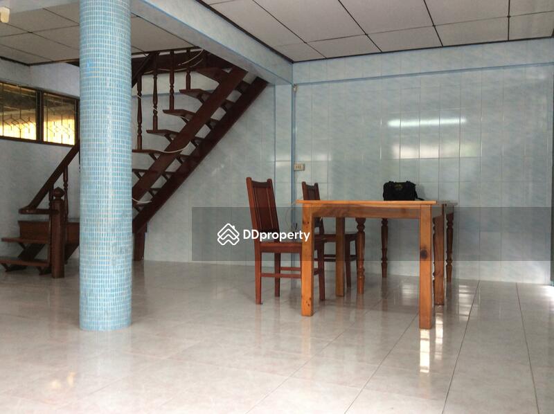 บ้านเดี่ยวพักอาศัย 2 ชั้น เลขที่ 100/6 อยู่ใจกลางเมือง ซ.คีรีรัถยา1 ตรงข้ามโรงเรียนเบญจมเทพอุทิศ, เพชรบุรี, ธงชัย, เมืองเพชรบุรี, เพชรบุรี, 108 ตร.ม., บ้านเดี่ยว ให้เช่า, โดย Khun Narisa Sansawad, 1991888 - DDproperty.com