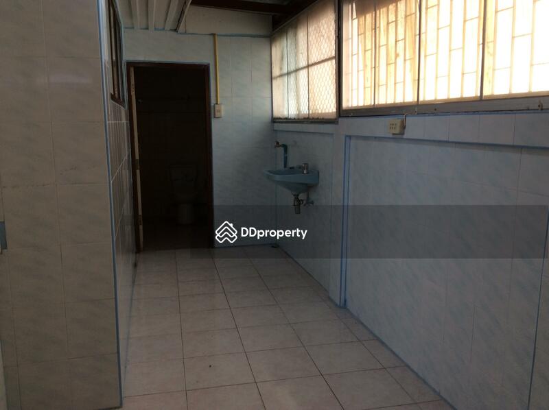 For Rent near Government Center School Hospital Policeman Station, Phetchaburi, Thongchai, Muang Phetchaburi, Phetchaburi, 2 Bedrooms, 108 sqm, Single Detached House For Rent, by Khun Narisa Sansawad, 1991888 - DDproperty.com