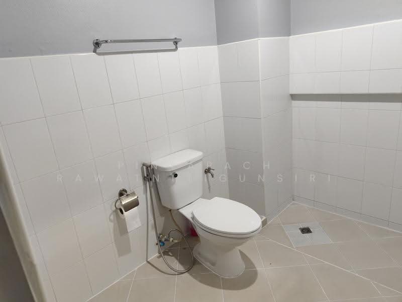 BTS ห้าแยกลาดพร้าว ซ.พหโยธิน 24 แยก 2-5, Bangkok, 20 พหลโยธิน, Jom Phon, Chatuchak, Bangkok, 4 Bedrooms, 200 sqm, Townhouse For Rent, by Pinyapach Rawatnitigunsiri, 2007689 - DDproperty.com