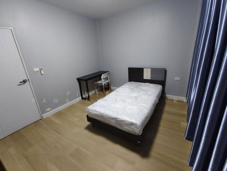 BTS ห้าแยกลาดพร้าว ซ.พหโยธิน 24 แยก 2-5, Bangkok, 20 พหลโยธิน, Jom Phon, Chatuchak, Bangkok, 4 Bedrooms, 200 sqm, Townhouse For Rent, by Pinyapach Rawatnitigunsiri, 2007689 - DDproperty.com
