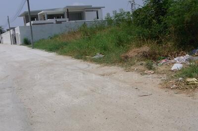 ขาย - ที่ดิน 376 ตารางวา รูปสี่เหลี่ยม เหมาะทำหอพัก บ้านพัก เฉลิมพระเกียรติร9ซอย28 ,30, กรุงเทพ