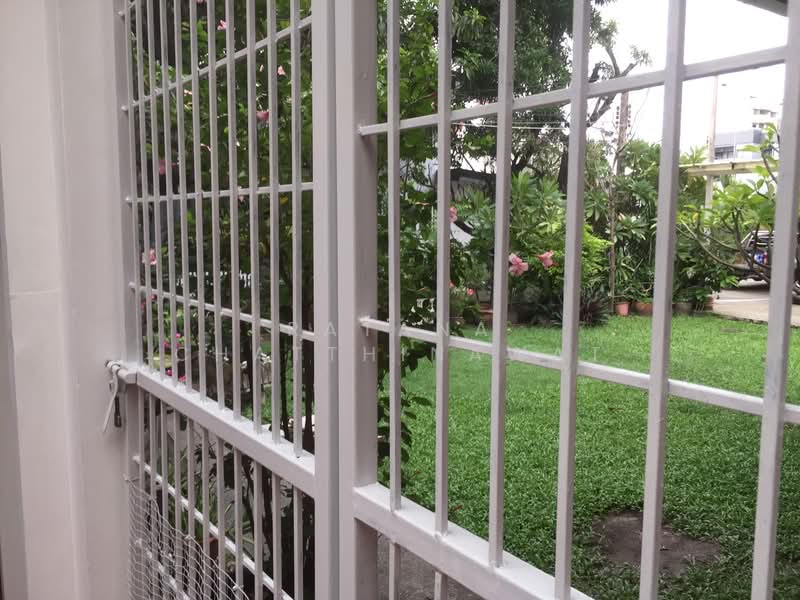 Detatch house near BTS ploenchit for rent 40,000_month, Bangkok, Sukhumvit, Thung Maha Mek, Sathon, Bangkok, 1 Bedroom, 100 sqm, Single Detached House For Rent, by Ratana Chatthinawat, 2119916 - DDproperty.com