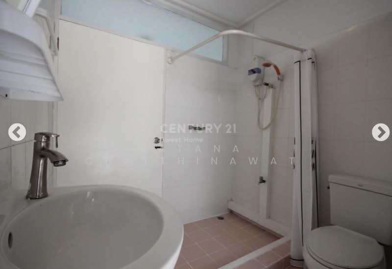 Detatch house near BTS ploenchit for rent 40,000_month, Bangkok, Sukhumvit, Thung Maha Mek, Sathon, Bangkok, 1 Bedroom, 100 sqm, Single Detached House For Rent, by Ratana Chatthinawat, 2119916 - DDproperty.com